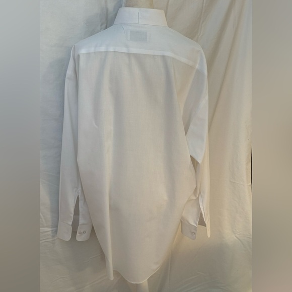 Three Piece Mens Tuxedo with Black Blazer and Trousers - Picture 10 of 17